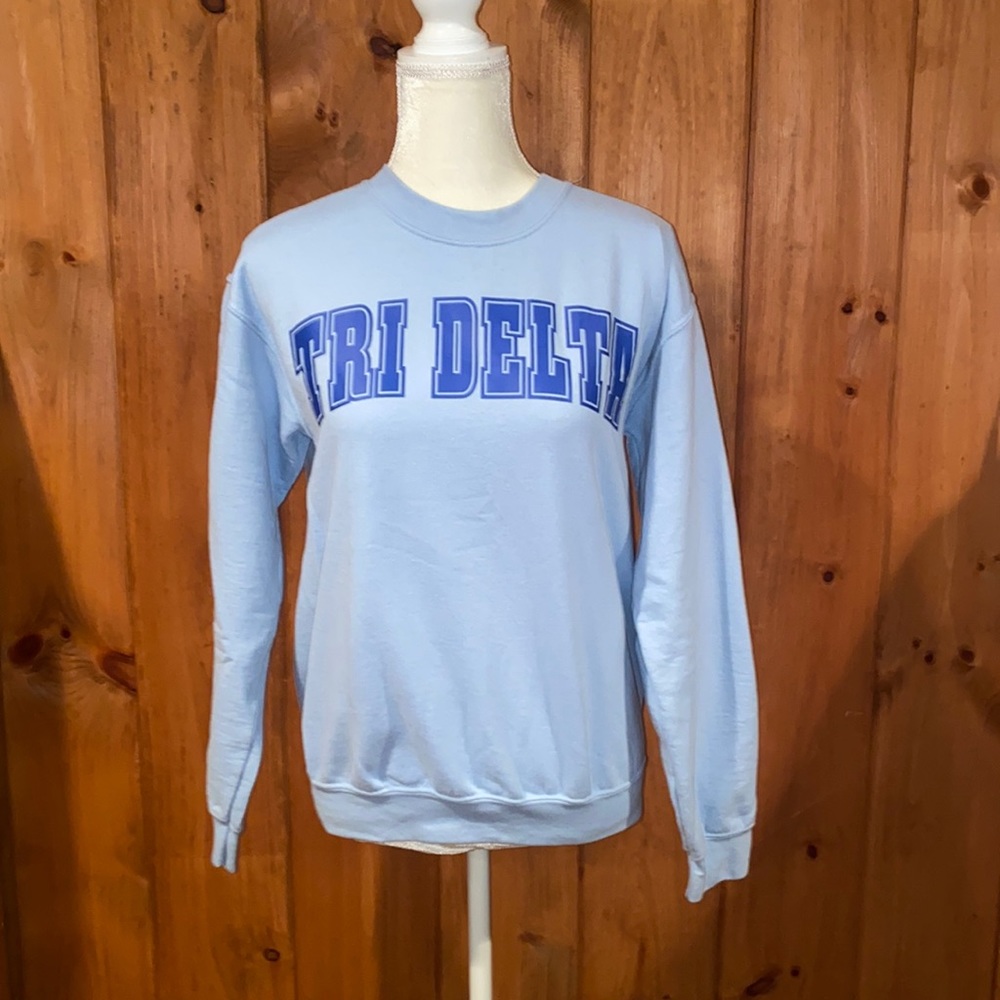 NWOT Gildan Tri Delta Sorority Sweatshirt